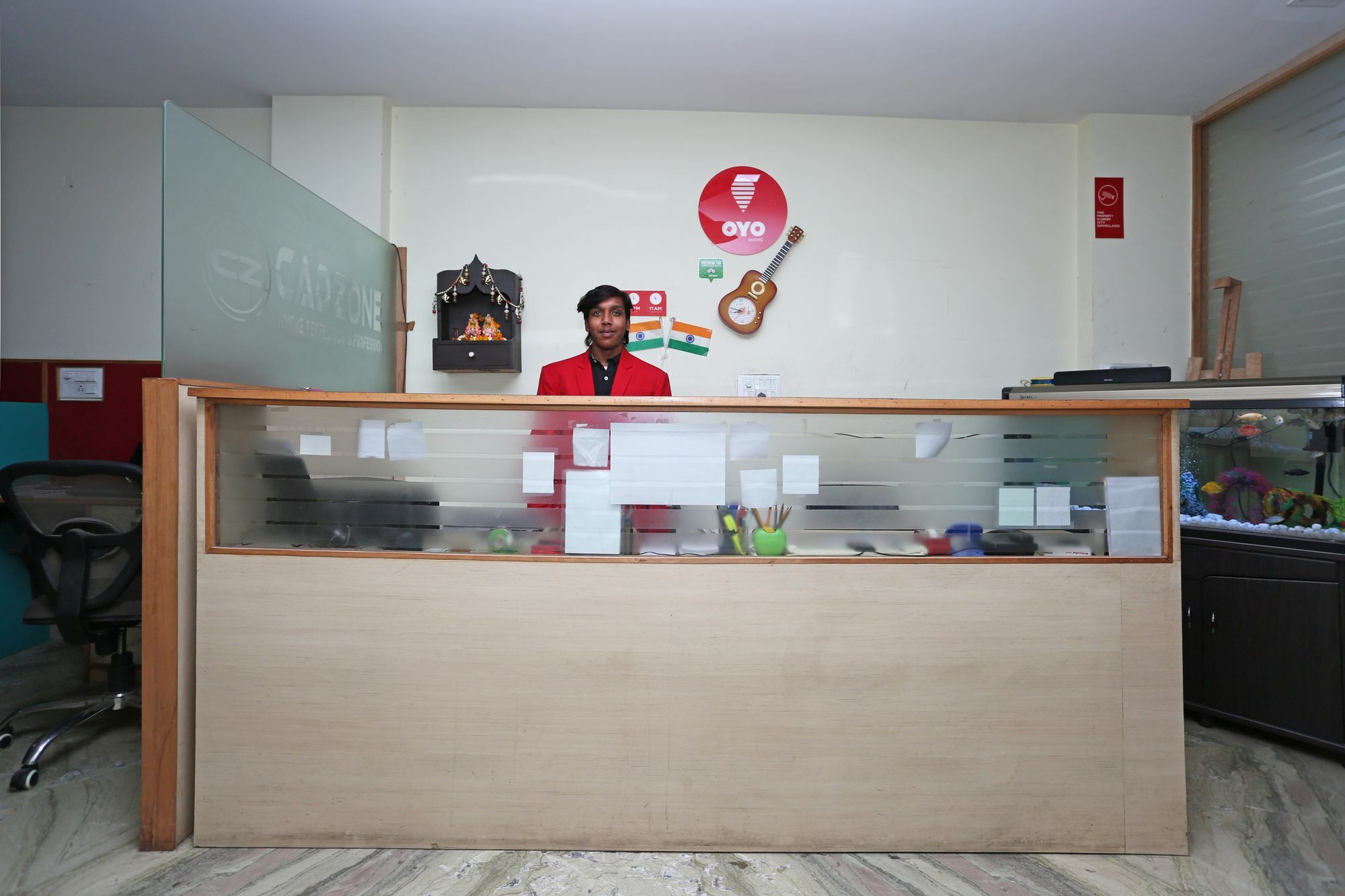 Oyo 4930 Stay Em Residency Nueva Delhi Exterior foto